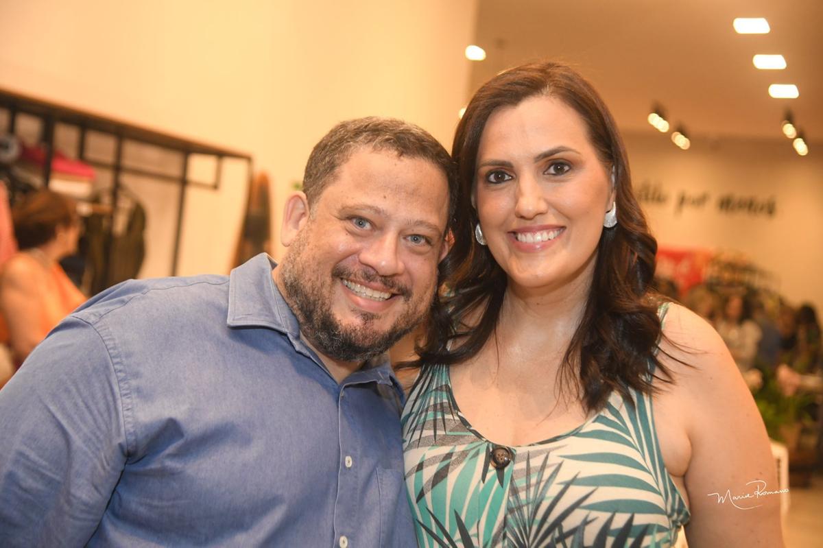Erika Gotelip e Alano Alves comemoraram bodas de safira, celebrando 16 anos de união, na sexta-feira (10/04). Que sejam felizes sempre! (Foto/Arquivo pessoal)