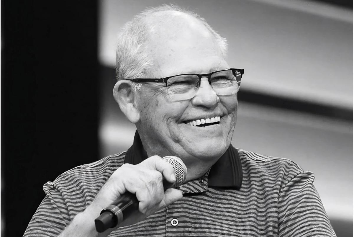 Silvio iniciou sua carreira artística na década de 1960, atuando nos palcos de teatro (Foto/ Reprodução redes sociais)