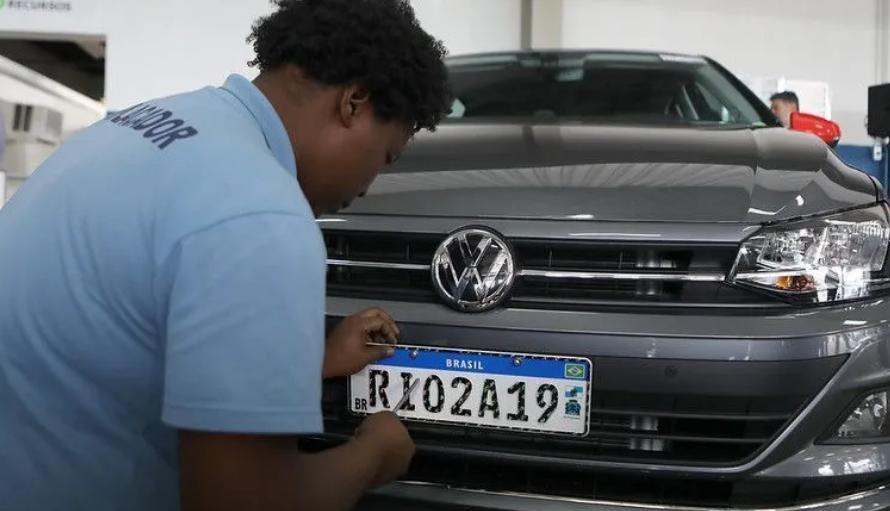 Placa Mercosul começou a ser implementada no Rio de Janeiro em setembro de 2018 (Foto/Lúcio Távora/MCIDADES)