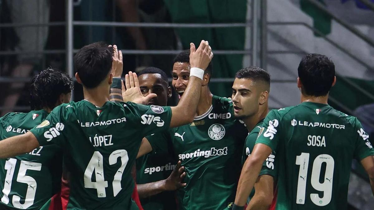 Time paulista garante triunfo por 2 a 1 no Allianz Parque após pênalti decisivo no segundo tempo (Foto/César Greco/Palmeiras)
