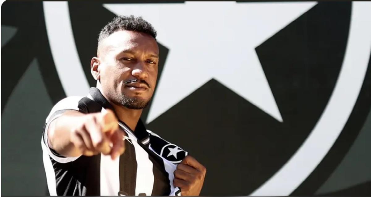 O velho e rodado Edenilson volta ao time do Botafogo (Foto Vitor Silva BFR)