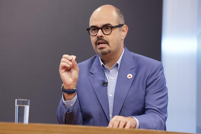 Governador Mateus Simões permanecerá em Uberaba esta semana e cumpre uma série de agendas, que vai desde o atendimento de lideranças à prestação de serviços do estado (Foto/Divulgação)