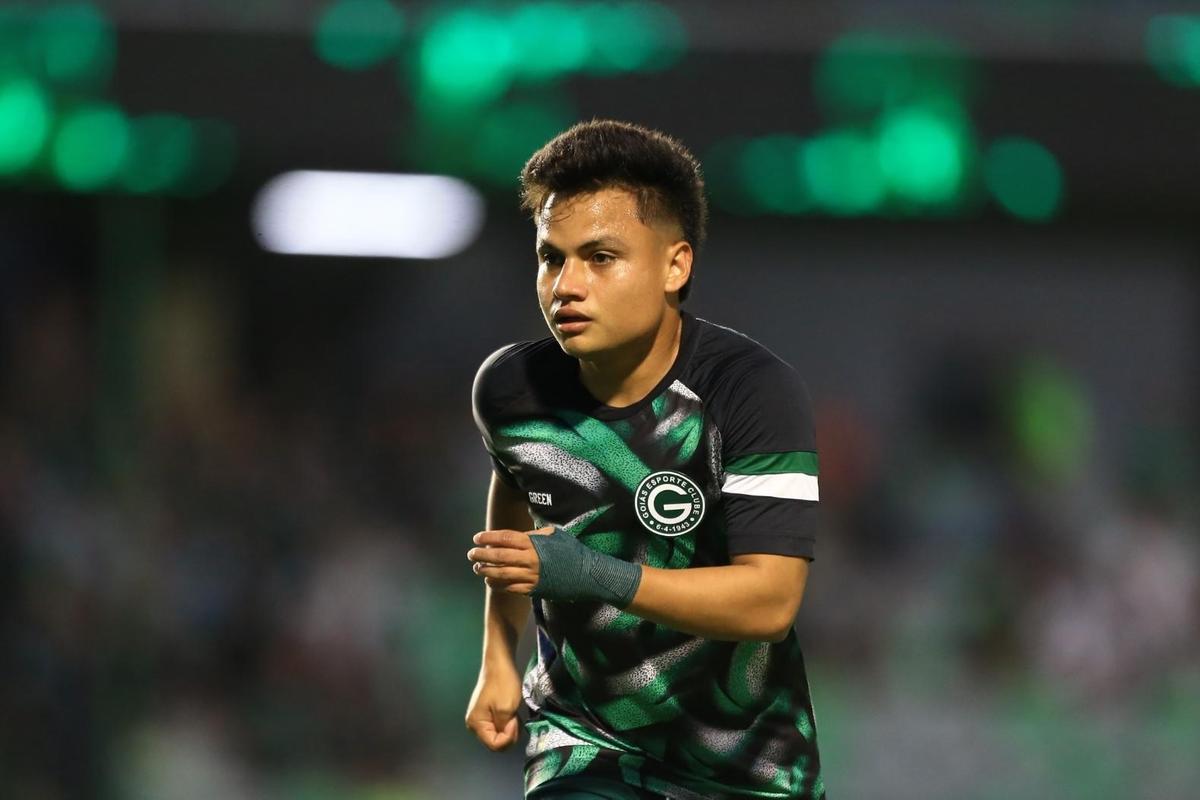 Esli Garcia marcou o gol de empate para o Goiás (Foto/Wesley Costa/Goiás)