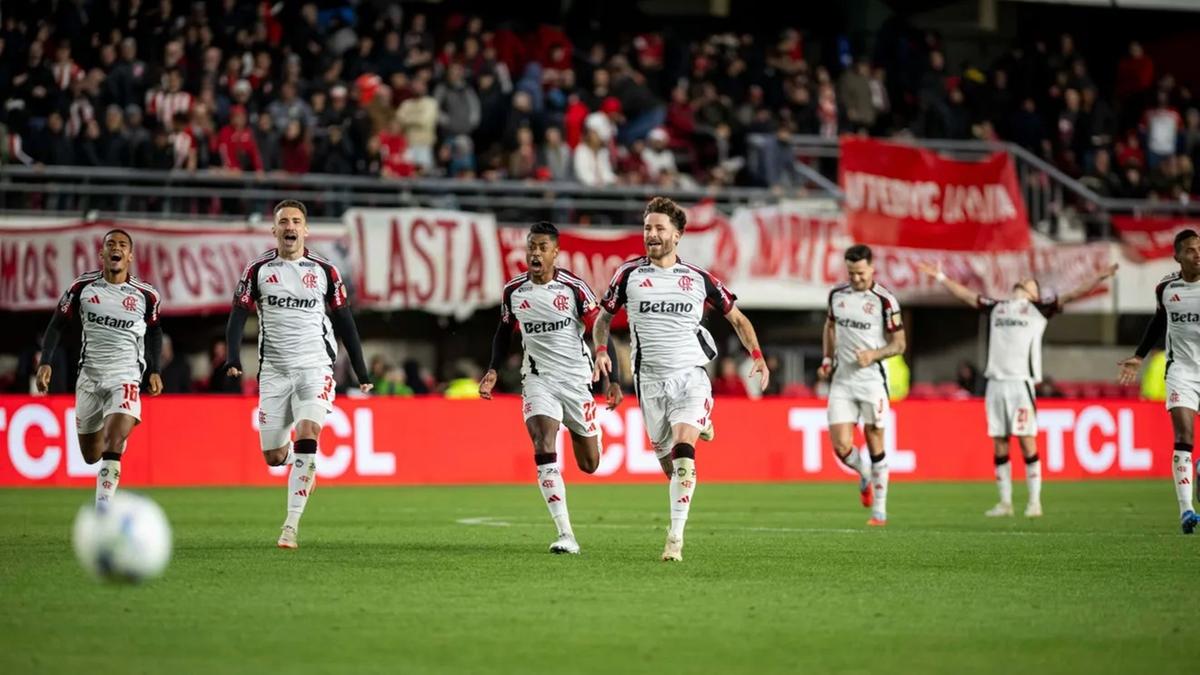 Triunfo do Flamengo por 2 a 1 no Maracanã não garante conforto para o jogo de volta (Foto/CRF)