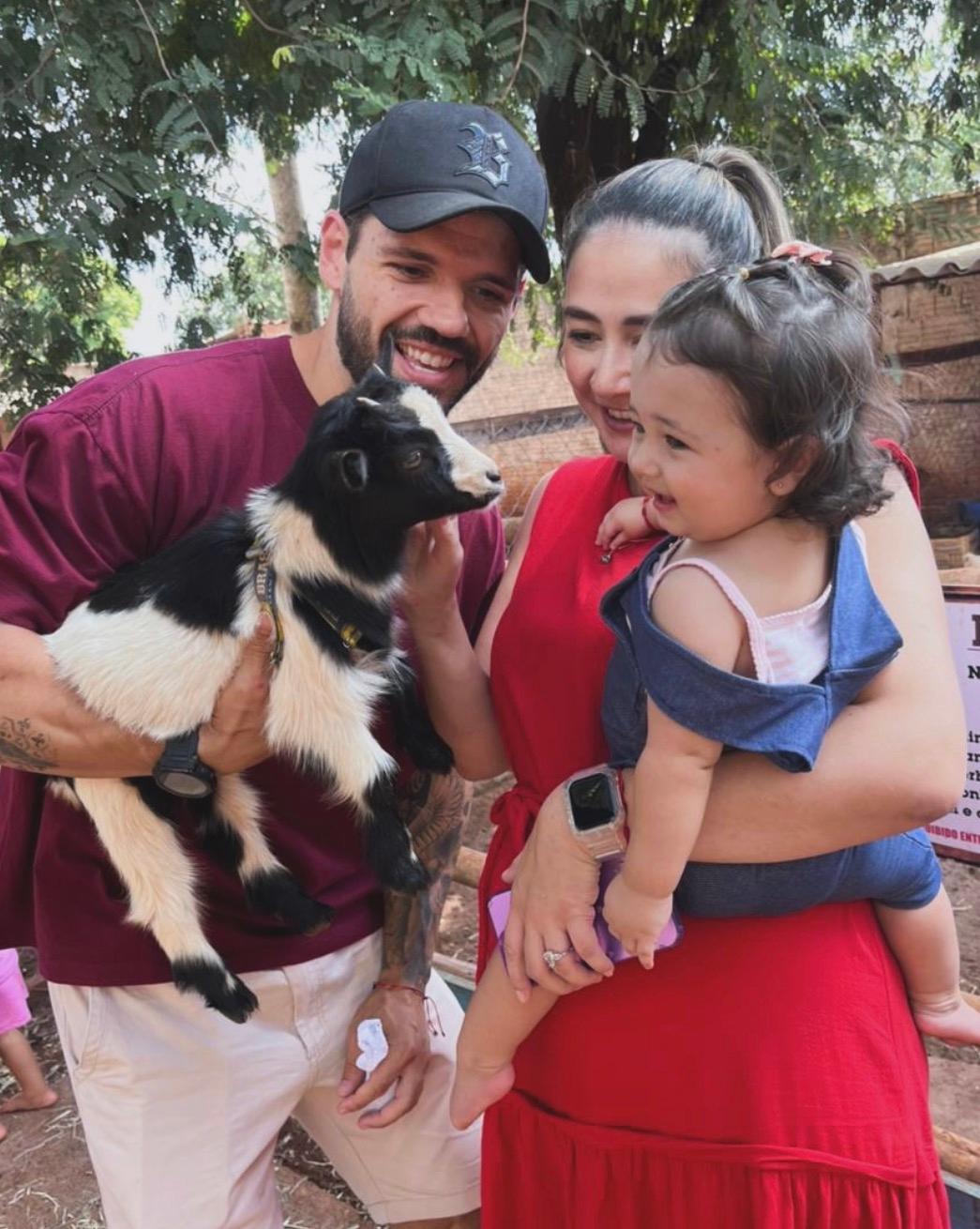 Bárbara Sickert e Igor Oliveira com a pequena Liz em delicioso passeio no final de semana (Foto/Arquivo pessoal)