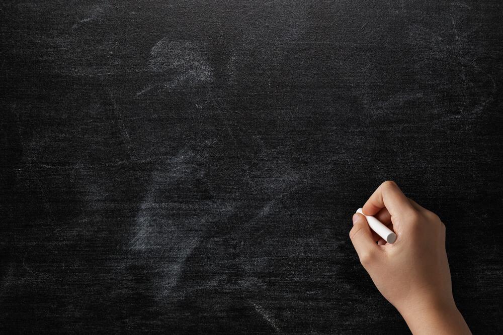 As solicitações chegam diretamente da rede e são organizadas em listas para definir prioridades (Foto/Ilustrativa)