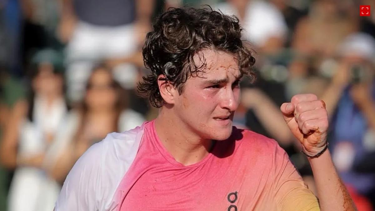 Tenista brasileiro segue preparação no saibro com foco em Roland Garros (Foto/Instagram)