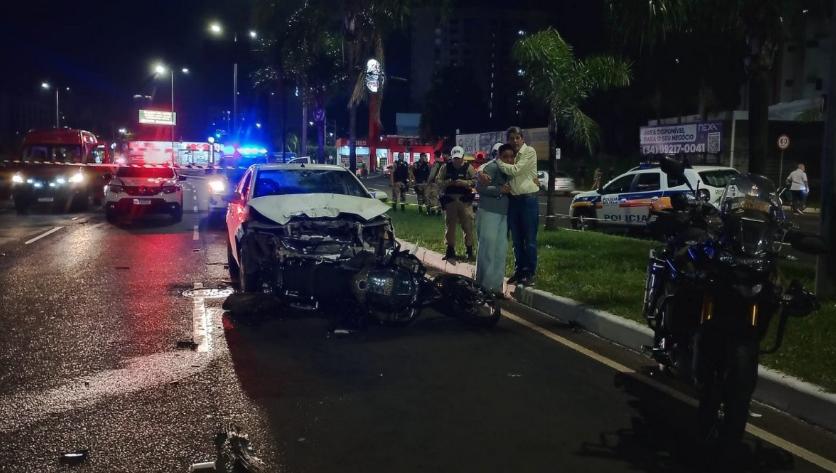 Acidente ocorreu na noite dessa terça-feira (28/4) (Foto/Divulgação/CBMMG)