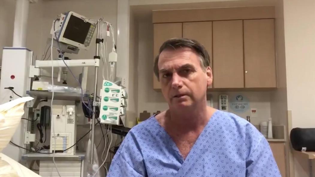 Aos 71 anos, Bolsonaro também se recupera de uma pneumonia grave que teve em março deste ano (Foto/Facebook/Reprodução)