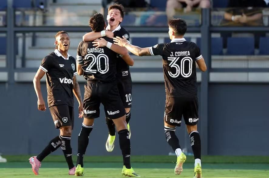Fogão tenta aproveitar o fator casa para seguir na disputa por vaga na Libertadores. (Foto/Vitor Silva BFR)