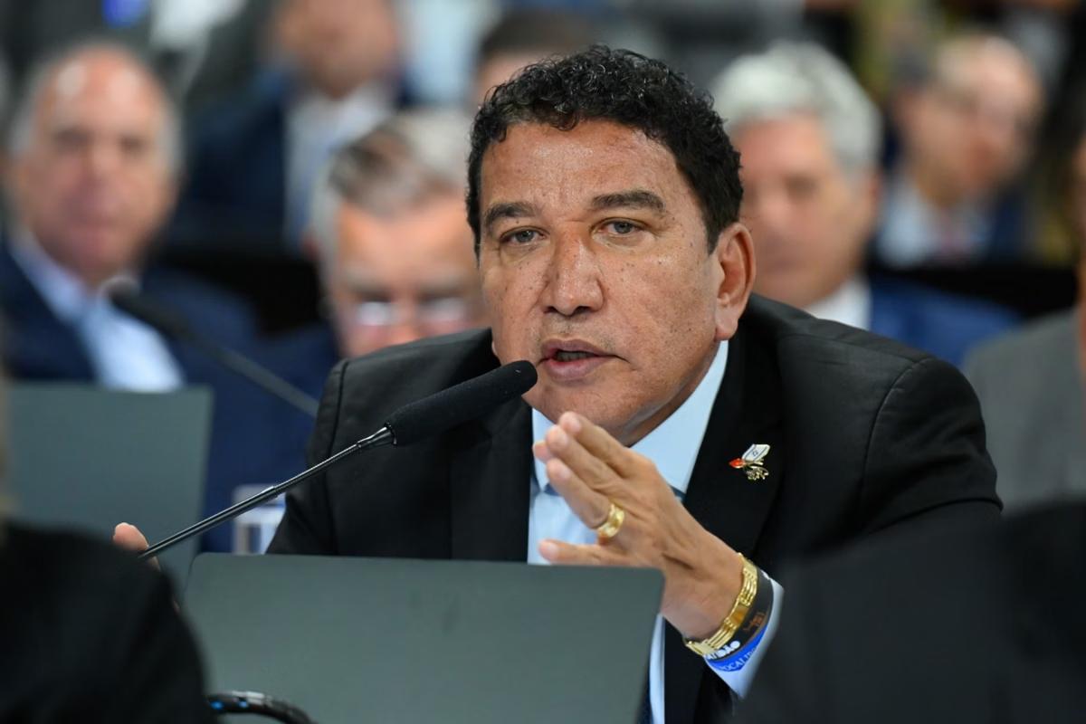 Senador Magno Malta teria dado tapa na cara de técnica de enfermagen (Foto: Andressa Anholete/Agência Senado)