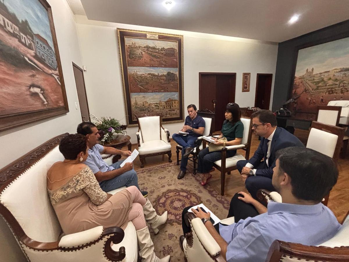 Direção do Sindicato dos Servidores Públicos se reuniu com a Mesa Diretora da Câmara Municipal para iniciar a negociação salarial dos servidores (Foto/Divulgação)