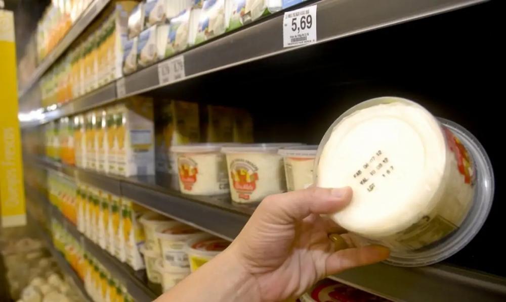 Nos casos em que são identificados produtos impróprios para consumo, a medida é imediata (Foto/Ilustrativa)