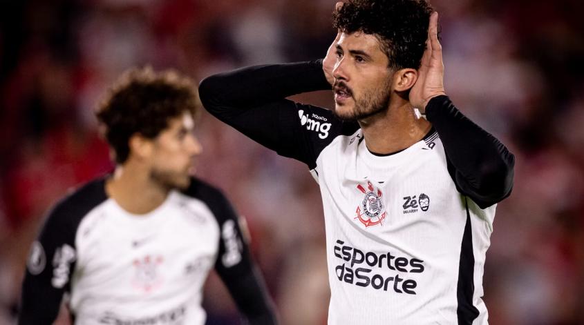 Gustavo Henrique comemora gol do Corinthians contra o Santa Fe (Foto/Rodrigo Coca/Agência Corinthians)