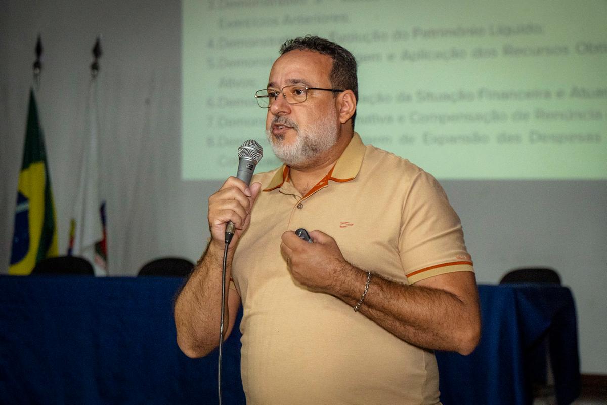 Assessor-geral de Orçamento e Controle, Jorge Macedo, diz que a equipe trabalhou com projeções conservadoras na elaboração do projeto da LDO 2027, que prevê novos Caps e ampliação do Remédio em Casa (Foto/Alfredo Neto/ PMU)