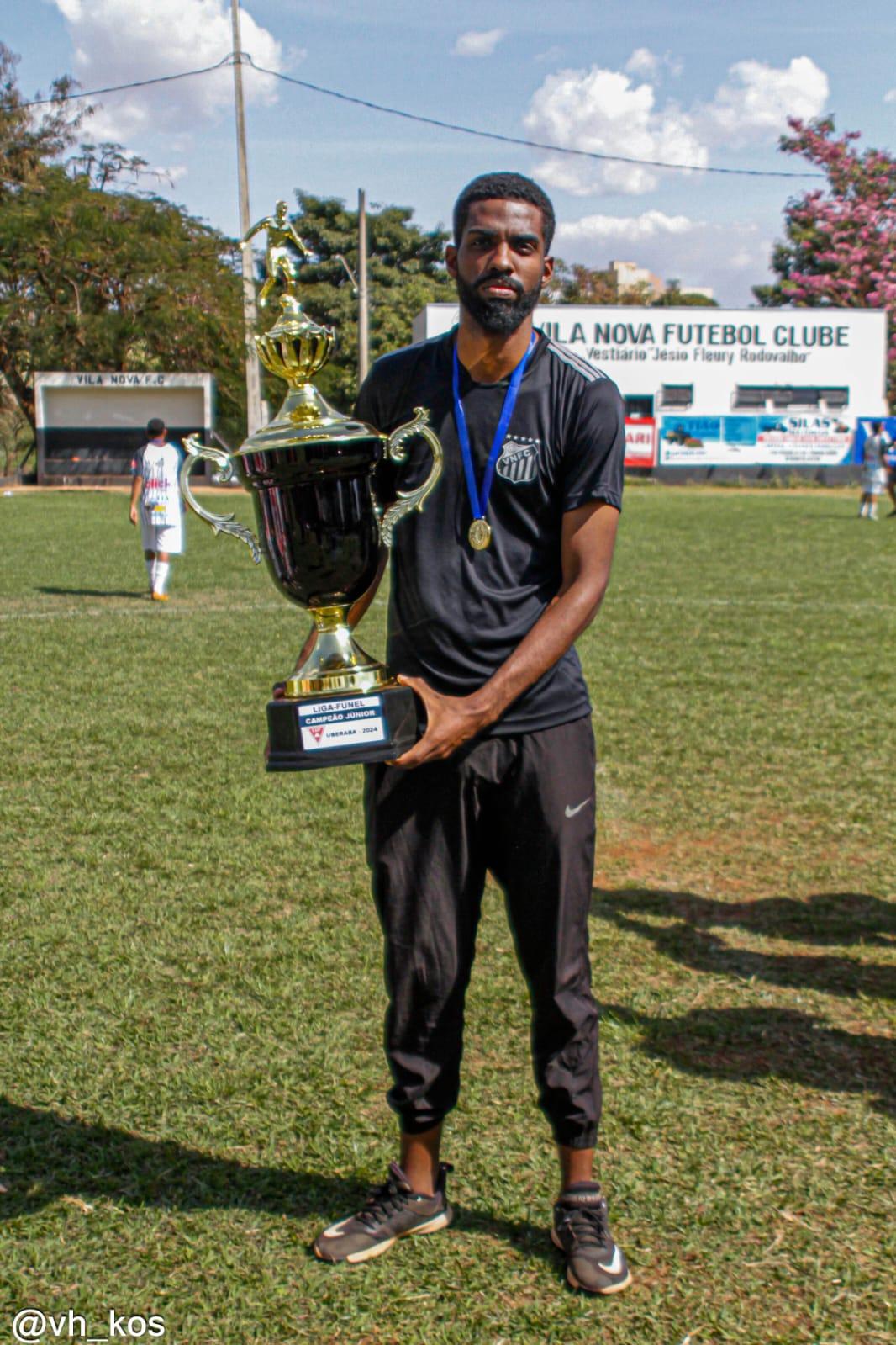 Vitão, técnico do Vila Nova (Foto/Divulgação)
