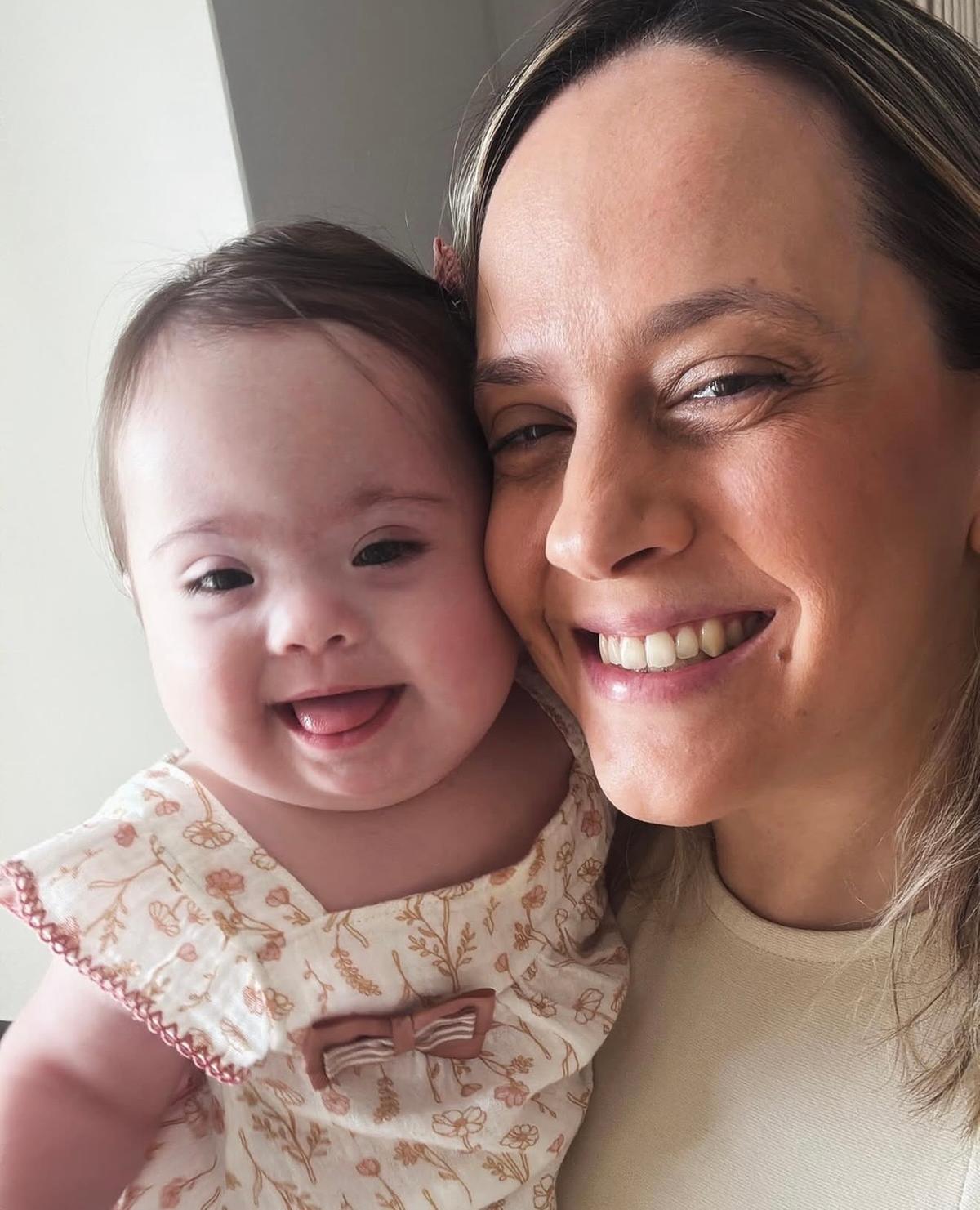 Elisa Fortes Tosto com a filha Mariah (Foto/Arquivo pessoal)