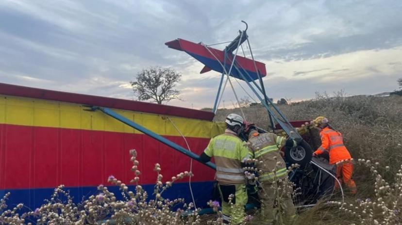 Os militares chegaram ao local de helicóptero, mas a vítima já havia sido retirada do interior do veículo por testemunhas (Foto/Divulgação/Corpo de Bombeiros de Minas Gerais)