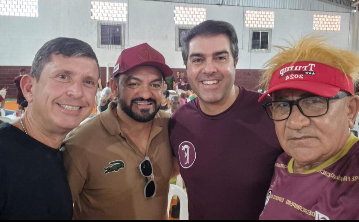 Joaquim Leocádio registrou encontro de Franco Cartafina e Tiago Silva com Dinei no fim de semana (Foto/Divulgação)