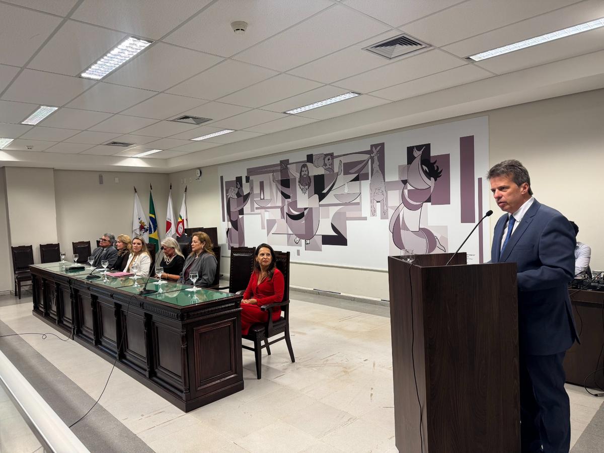 Convênio foi assinado durante o 1º Fórum de Juízes e Juízas de Violência Doméstica e Familiar contra a Mulher do TJMG realizado em Uberaba (Foto/Divulgação)