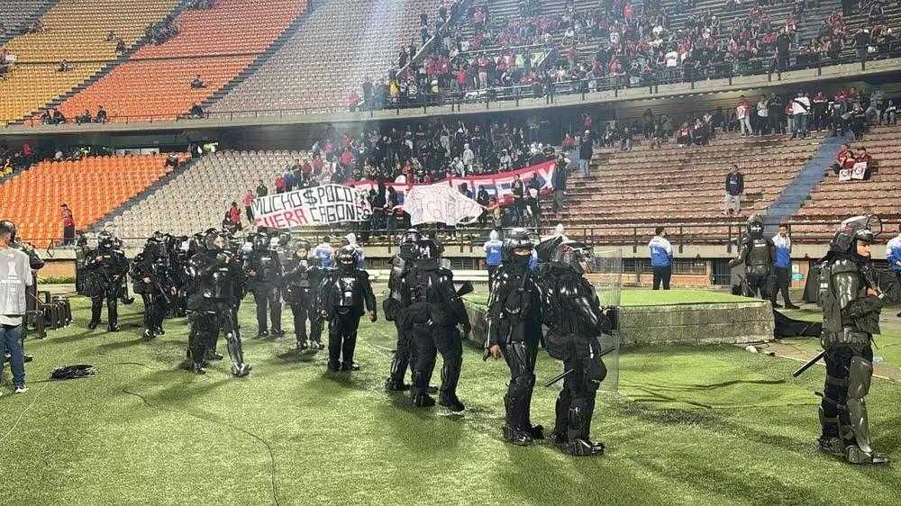 Rubro-Negro recebe os três pontos e garante liderança do Grupo A da Libertadores (Foto/Richard Souza/GE)