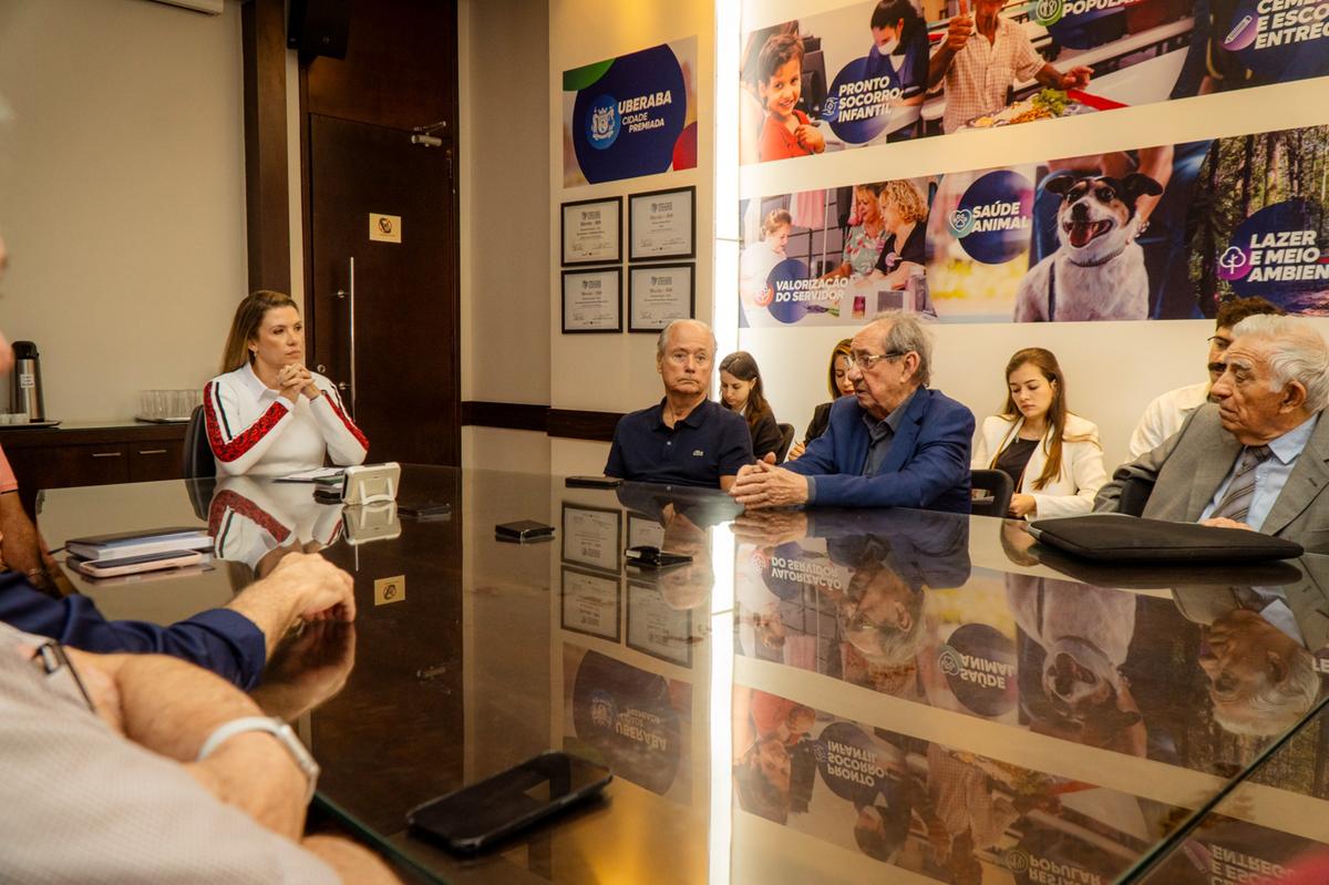 Durante o encontro, as entidades defenderam a criação de um programa de incentivo à regularização de imóveis (Foto/Alfredo Neto/PMU)