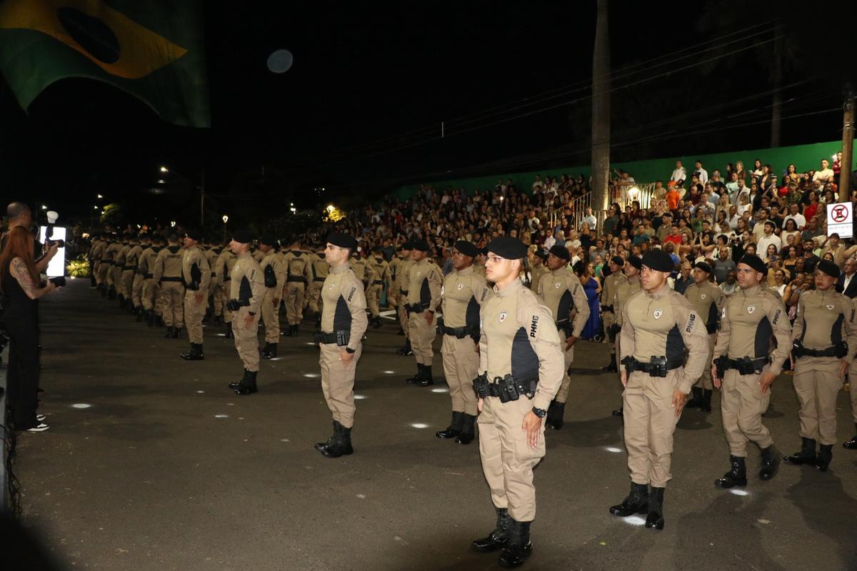 Novos soldados da Polícia Militar participaram da solenidade de formatura do Curso de Formação de Soldados 2025/2026, realizada no pátio do 4ºBPM (Foto/Sérgio Teixeira/5ªRPM)