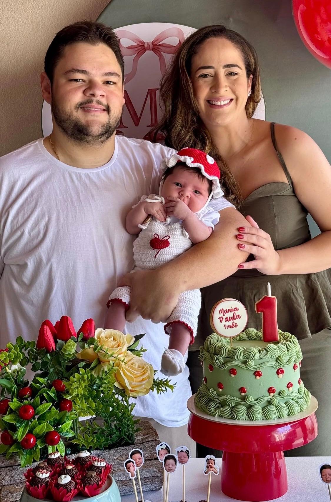 Paula e Diego Abrahão comemoram o 1º mês da princesinha Maria Paula! (Foto/Arquivo pessoal)