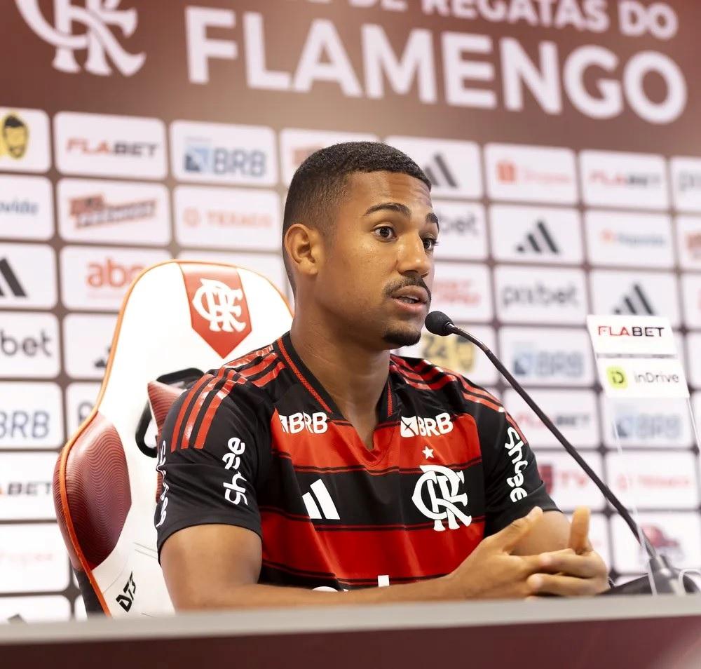 Samuel Lino marcou duas vezes e foi o destaque da vitória do Flamengo. (Foto/Adriano Fontes/Flamengo)