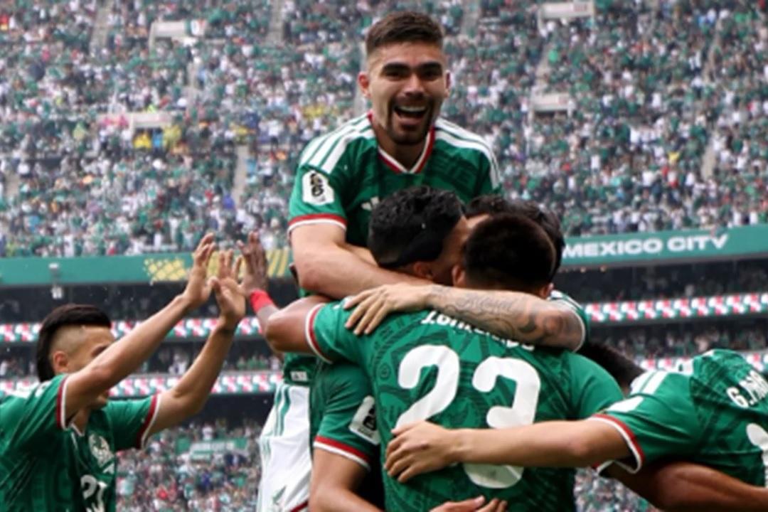 México controla partida, vence por 2 a 0 e estreia com resultado positivo (Foto/Reprodução Instagram)