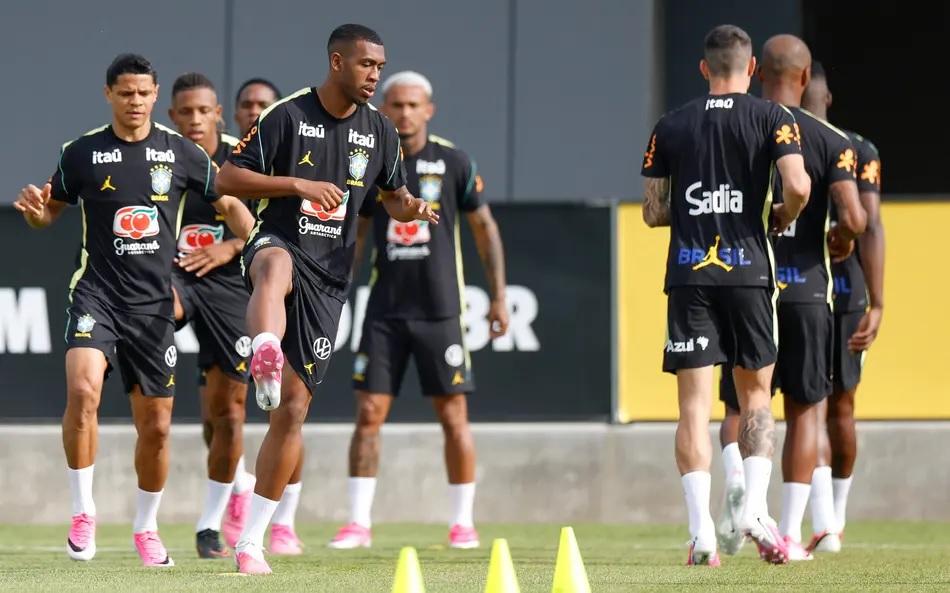 Seleção Brasileira ajusta formação para buscar primeira vitória na Copa diante do Haiti (Foto/Rafael Ribeiro)