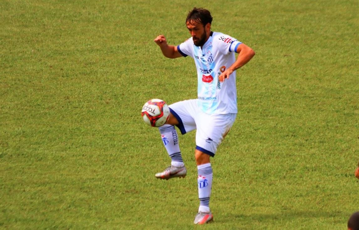 João Paulo estreia hoje pelo Uberaba Sport. (Foto/Globo Esporte)