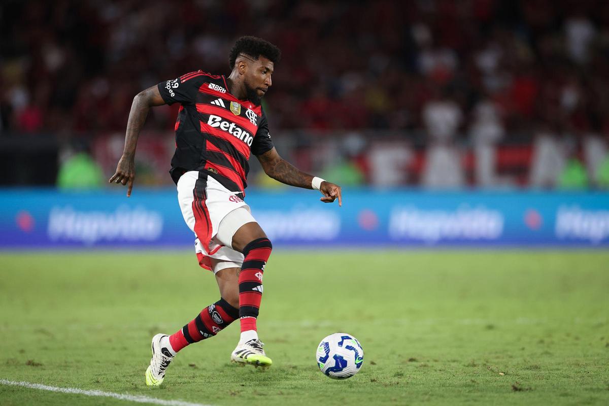 Emerson Royal pode ser vendido para Inglaterra (Foto/Divulgação)
