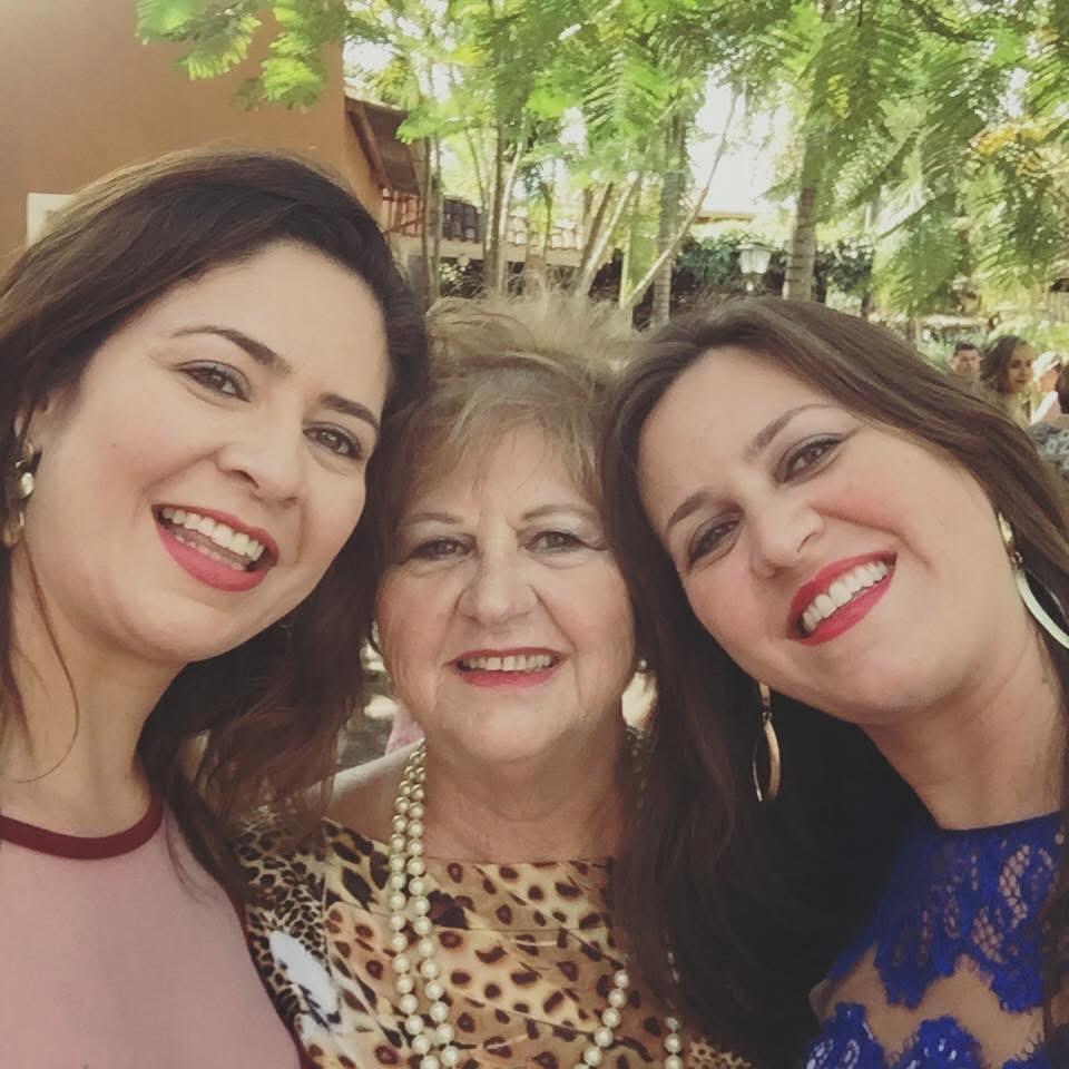 Helena Borges comemora mais um ano de vida no dia 01/07. Na foto, ao lado da mãe, Cirlene, e da irmã, Geórgia. Muitas felicidades, saúde e um novo ciclo repleto de momentos especiais! (Foto/Divulgação)