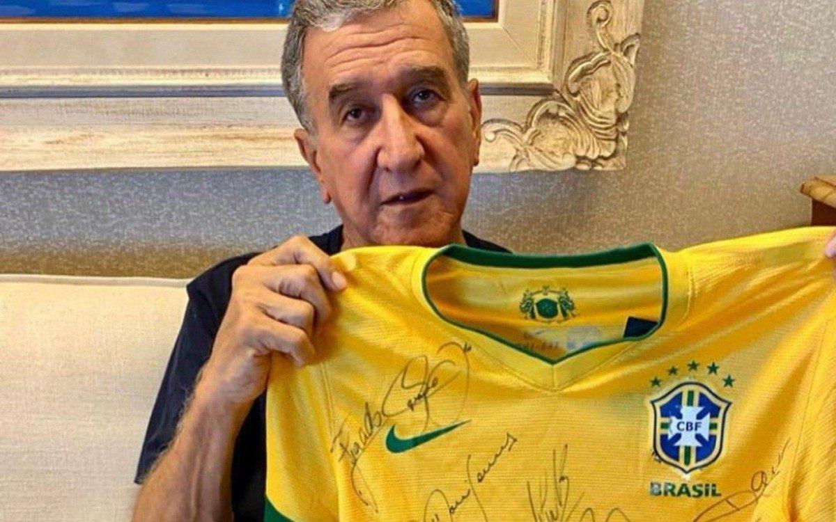Hospital Samaritano destacou que Parreira segue estável, mas ainda não há previsão de alta da UTI. (Foto/Arquivo pessoal)