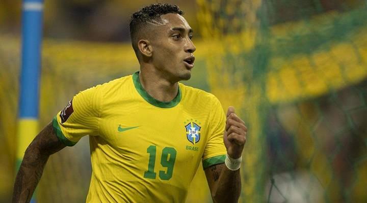 Raphinha treinou em campo pela primeira vez desde a lesão muscular na coxa direita (Foto/Arquivo)