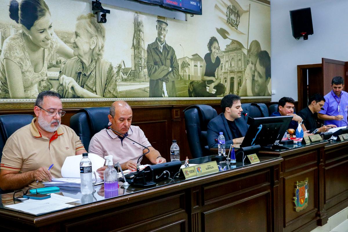 O assessor-geral de Orçamento e Controle interino, Jorge Cardoso de Macedo, acompanhou a sessão e prestou esclarecimentos sobre o projeto (Foto/Rodrigo Garcia/CMU)