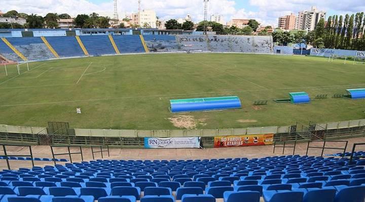 Estádio Uberabão será o palco do jogo entre Fabrício e Vila Militar (Foto/Arquivo)