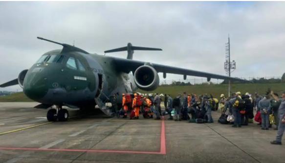 Foram enviadas 16 toneladas de leite em pó em um voo da Força Aérea Brasileira (FAB) com destino a Santiago de Cuba (Foto/DivulgaçãoFAB)