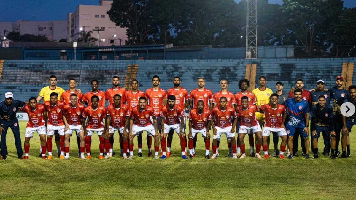 Todo elenco colorado trabalha firme e concentrado nesta semana antes do jogo contra o Mamoré Em Patos (Foto/USC)