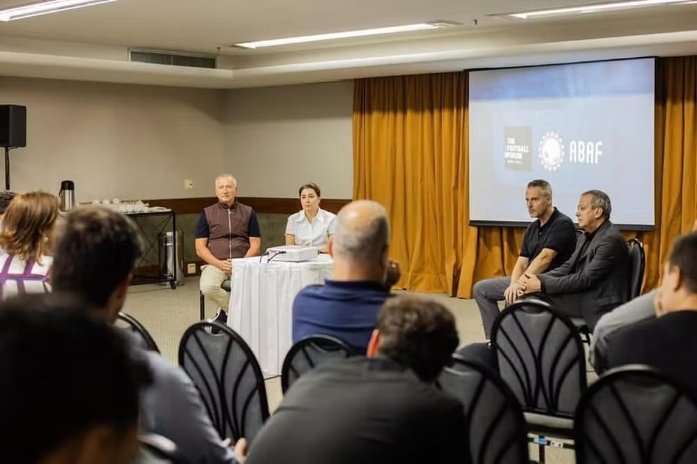 Com esta decisão, agentes de futebol da ABAF querem incluir empresários no sistema de fair play financeiro da CBF. (Foto ABAF)