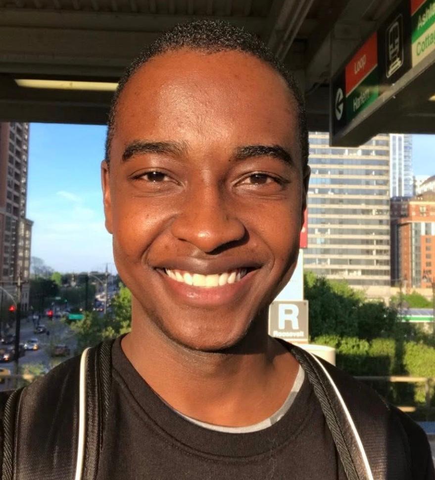 Parabéns para você! Vinícius Oliveira festejou mais um ano de vida no dia nesta semana! Parabéns, Vini! Muitas felicidades, saúde e sucesso em todos os seus projetos. (Foto/Divulgação)