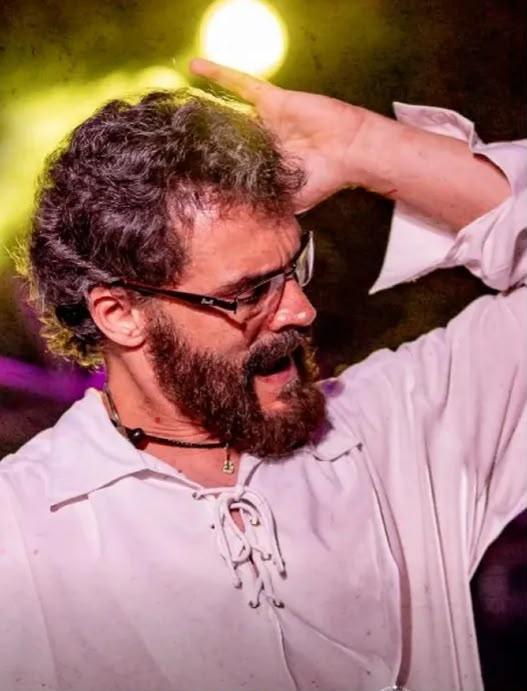 Renato Quase Russo se apresenta no MotoFest
