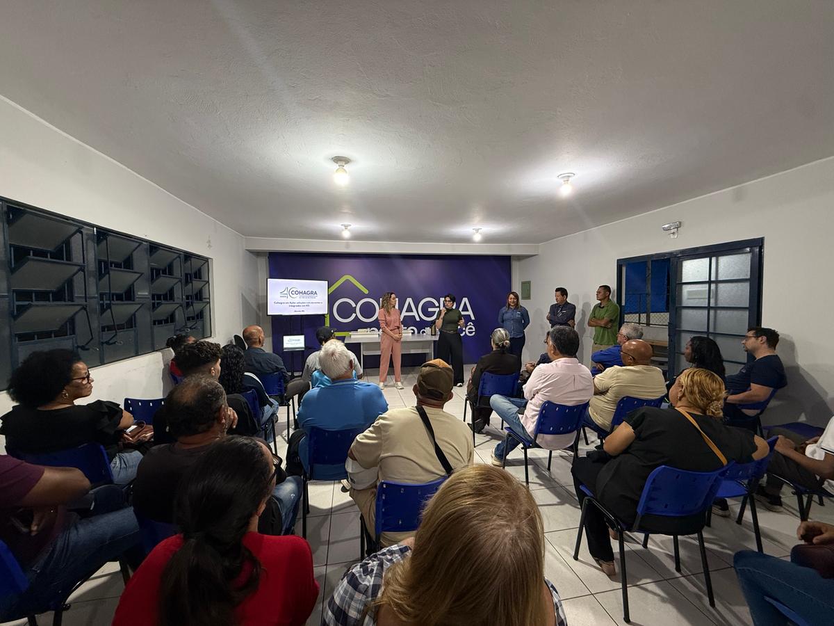 Durante a reunião, a equipe técnica da Cohagra apresentou as principais ações desenvolvidas pela autarquia e abriu espaço para que os representantes dos bairros (Foto/Divulgação)