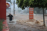 Enchente em Uberaba - Por Jairo Chagas Enchente em Uberaba - Por Jairo Chagas