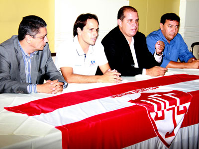 Montes Claros oferece jogadores ao Uberaba Sport