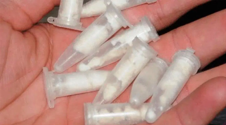 Dupla acaba presa ao ser flagrada com pinos de cocaína em Conceição