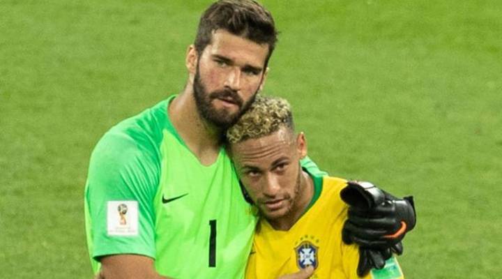 Neuer é eleito o melhor goleiro da década; Alisson fica em 11º lugar