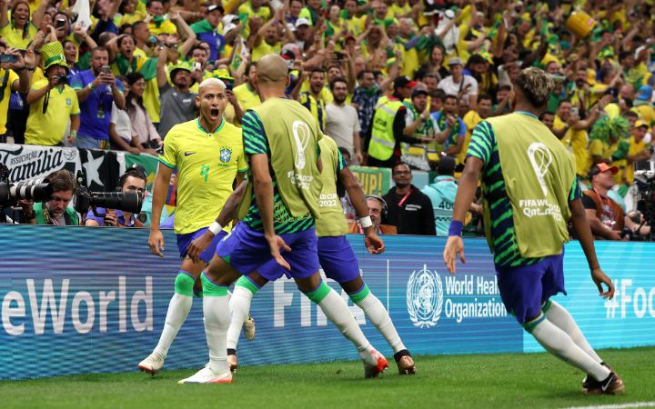 Copa 2022: Richarlison brilha, e Brasil vence Servia na estreia